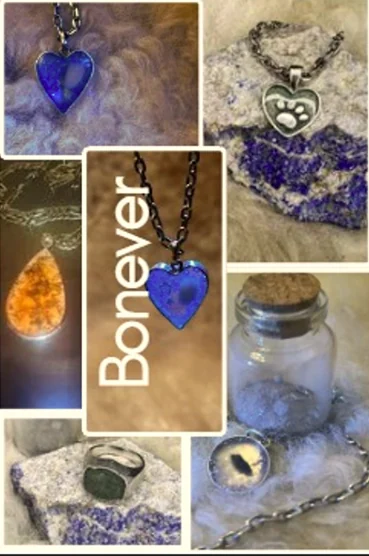 Collage de joyas Bonever con el logo de la marca